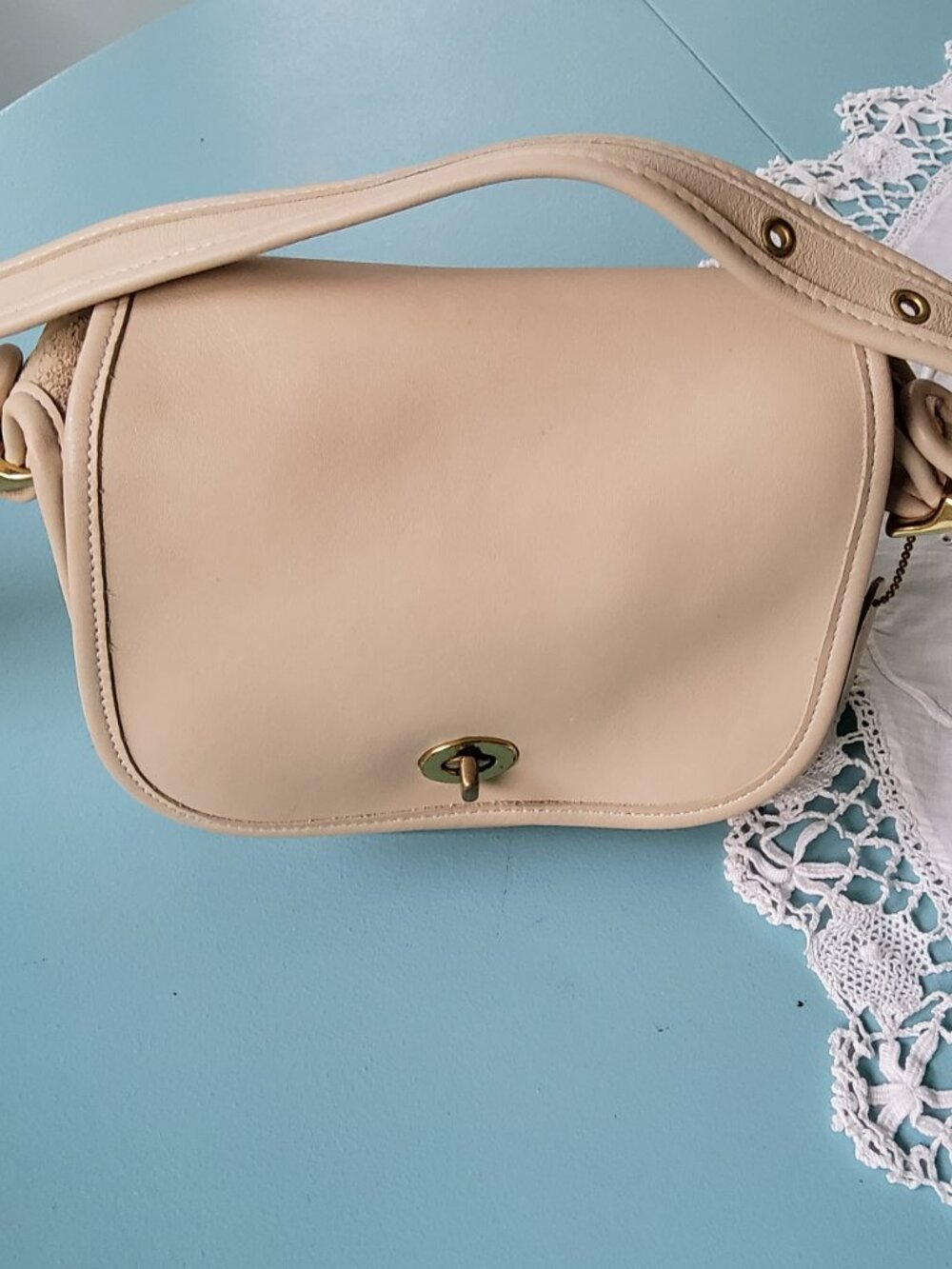 Vintage Coach Small Legacy Flap Crossbody Bag in Ivory  9965 Never Used